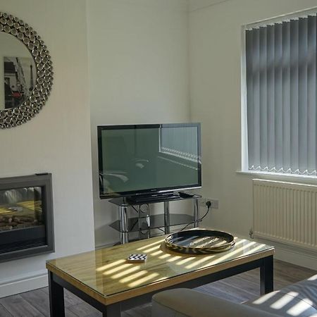 Palm House Apartment วิดเนส ภายนอก รูปภาพ